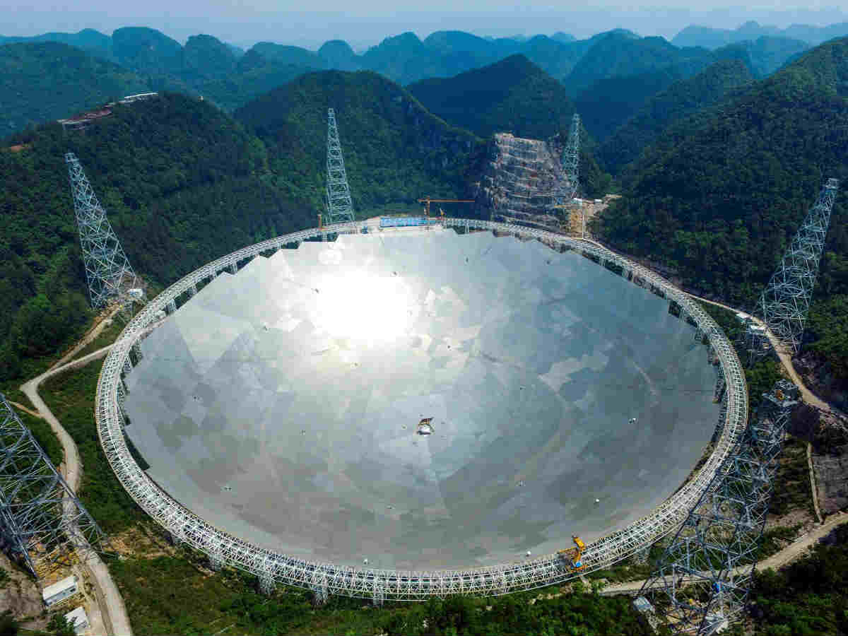 Dünyanın en büyük radyo teleskopu. (Reuters)