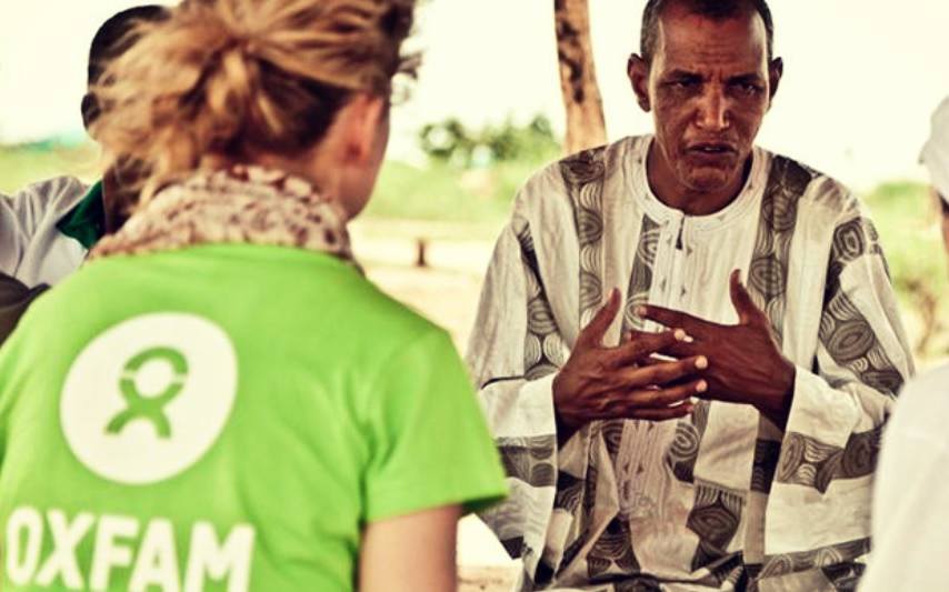 Oxfam, gelir daÄÄ±lÄ±mÄ±ndaki adaletsizliÄe dikkat Ã§ekti; Ã¶nemli giriÅimcileri de hedef almakla suÃ§landÄ±